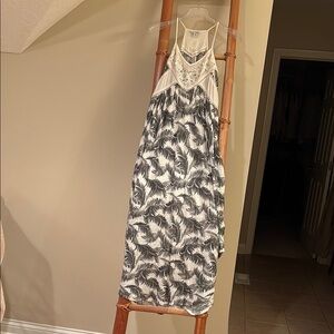 Lucky Brand Maxi dress Black and Cream with sequence & bead detail. XS